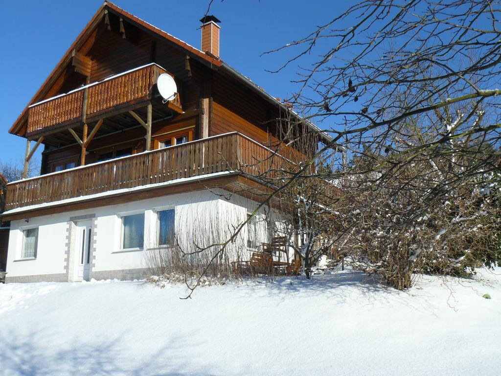 Ferienhaus Berg.Erleben Apartment Hilders Exterior photo